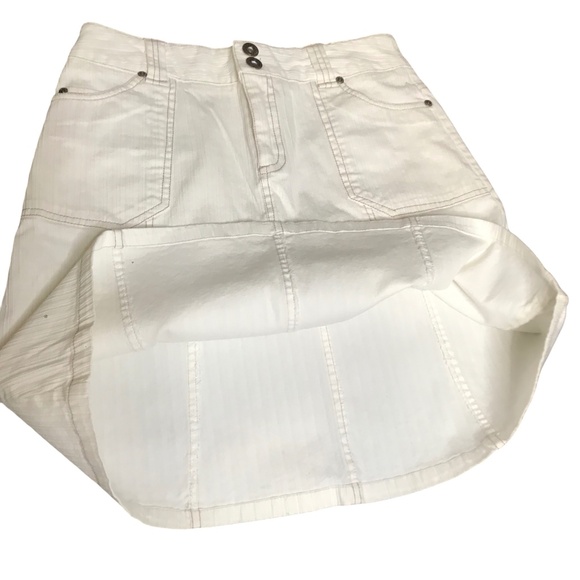 White Denim A-Line Skirt with Front Pockets | Casual Summer Mini - Picture 5 of 13